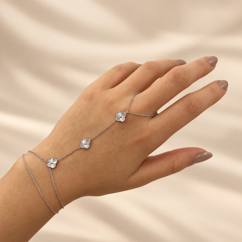 Silver Motif Detaylı Şahmeran